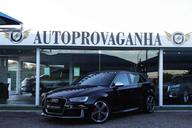 Preto Usado 2016 Audi RS3 Citadino | € 43.900 - Imagem 1/4