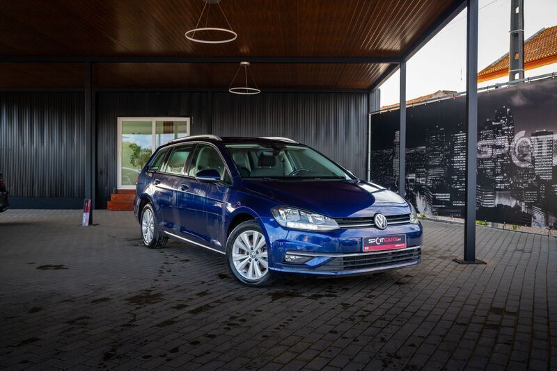 Azul Usado 2018 VW Golf VII Carrinha | € 14.890 (Preço justo) - Imagem 1/4