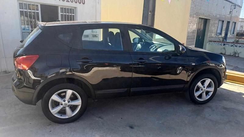Usado Nissan Qashqai Tekna 106 HP (77 kW) 2008 Preto SUV
