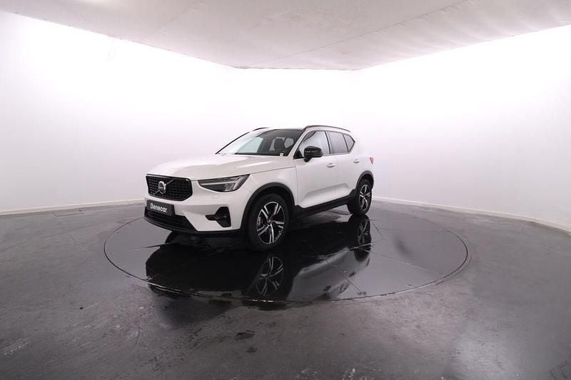 Usado Volvo XC40 129 HP (94 kW) 2023 Branco SUV