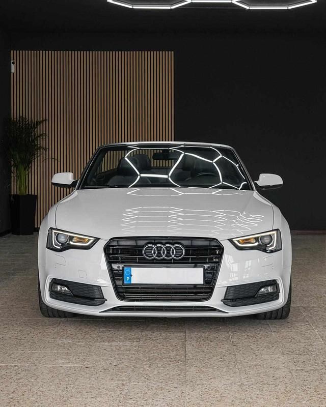 Branco Usado 2012 Audi A5 Cabriolet Cabrios | € 21.990 - Imagem 1/4