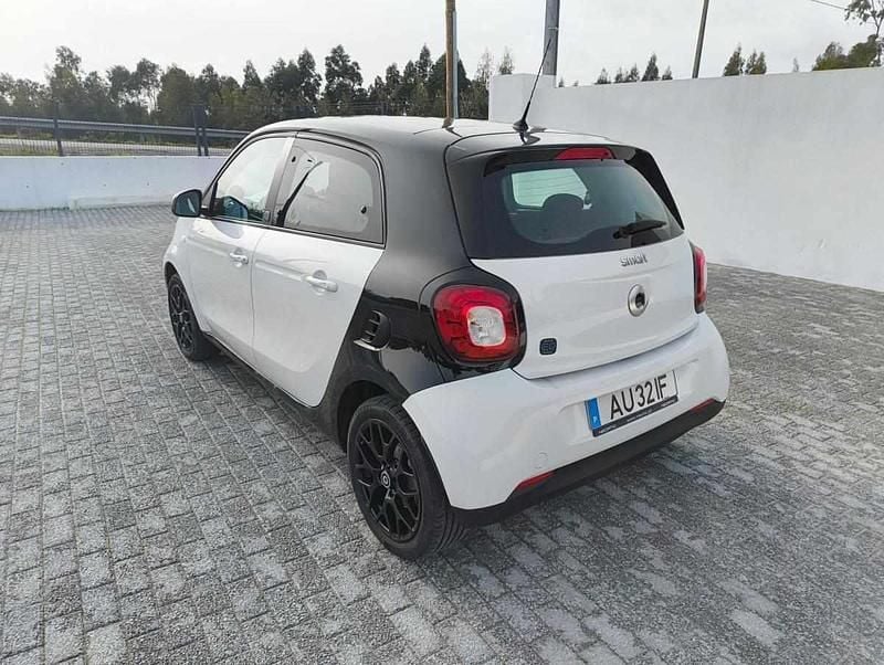 Usado Smart ForFour Electric Drive Passion 60 kW (82 HP) 2019 Branco Citadino