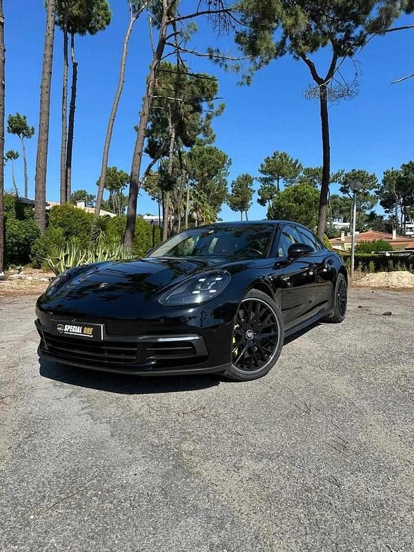 Preto Usado 2017 Porsche Panamera Sedan | € 59.500 (Super Preço) - Imagem 1/4