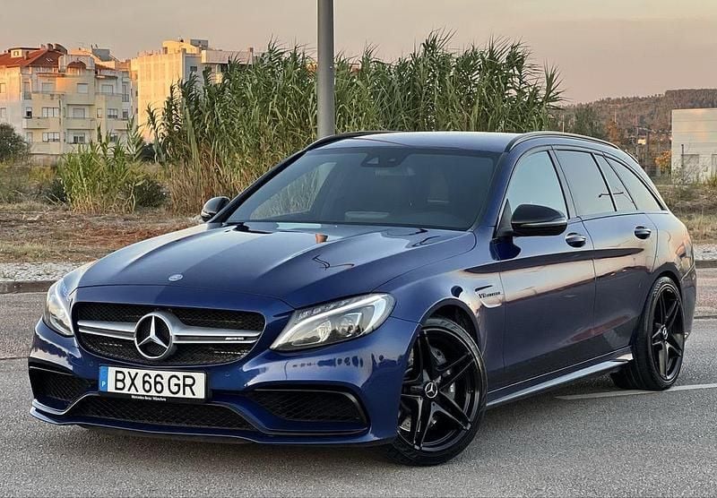 Usado 2016 Mercedes C63 AMG AMG Sedan | € 47.500 - Imagem 1/4