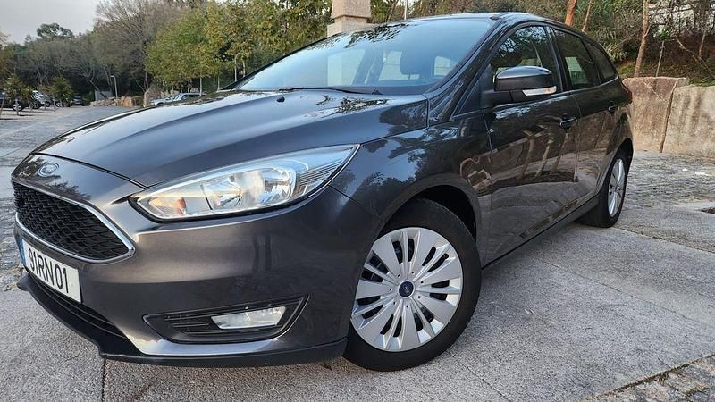 Usado Ford Focus 100 HP (73 kW) 2016 Sedan