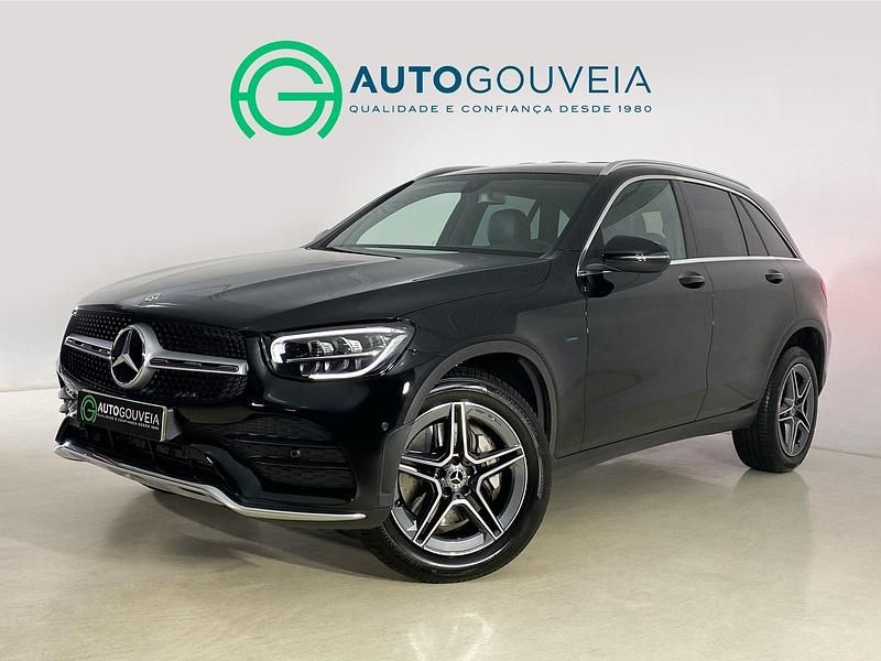 Preto Usado 2021 Mercedes GLC300 AMG line SUV | € 46.980 - Imagem 1/4