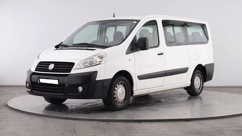 Branco Usado 2012 Fiat Scudo Monovolume | € 12.500 - Imagem 1/4