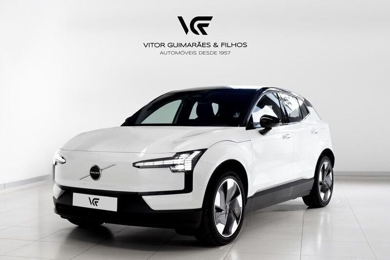 Branco Usado 2024 Volvo EX30 Plus SUV | € 47.490 (Caro) - Imagem 1/4