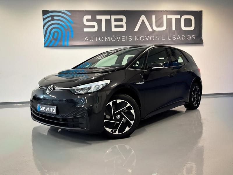 Cinzento Usado 2023 VW ID.3 Pro Citadino | € 29.990 (Preço justo) - Imagem 1/4