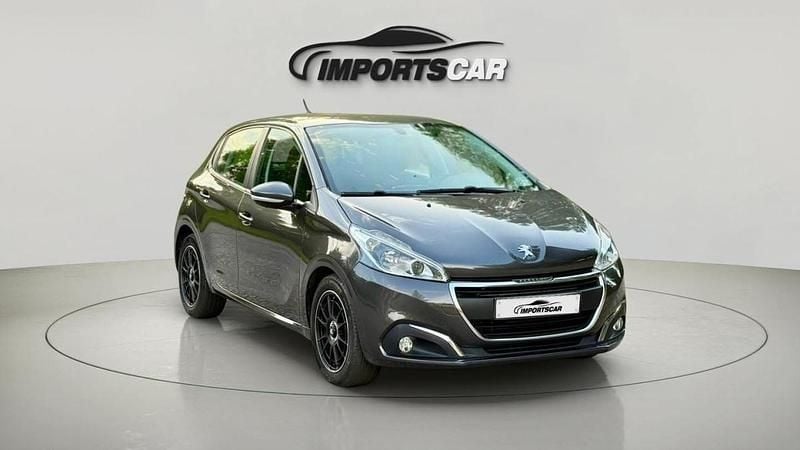 Usado Peugeot 208 Allure 102 HP (75 kW) 2018 Cinza Citadino