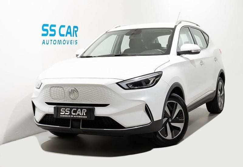 Branco Usado 2022 MG ZS Comfort Sedan | € 18.990 (Preço justo) - Imagem 1/4