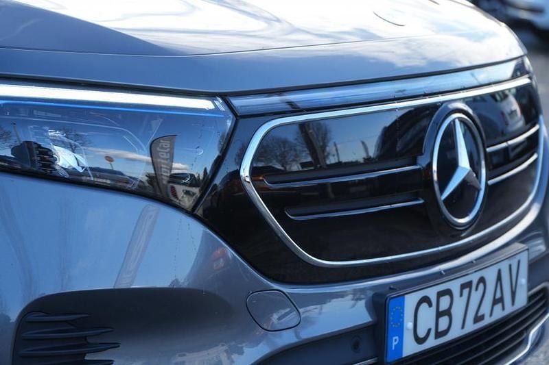 Usado Mercedes EQB250 Progressive 139 kW (190 HP) 2023 Cinza SUV