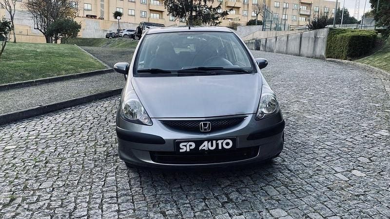 Usado 2004 Honda Jazz LS Citadino | € 4.450 (Preço justo) - Imagem 1/4