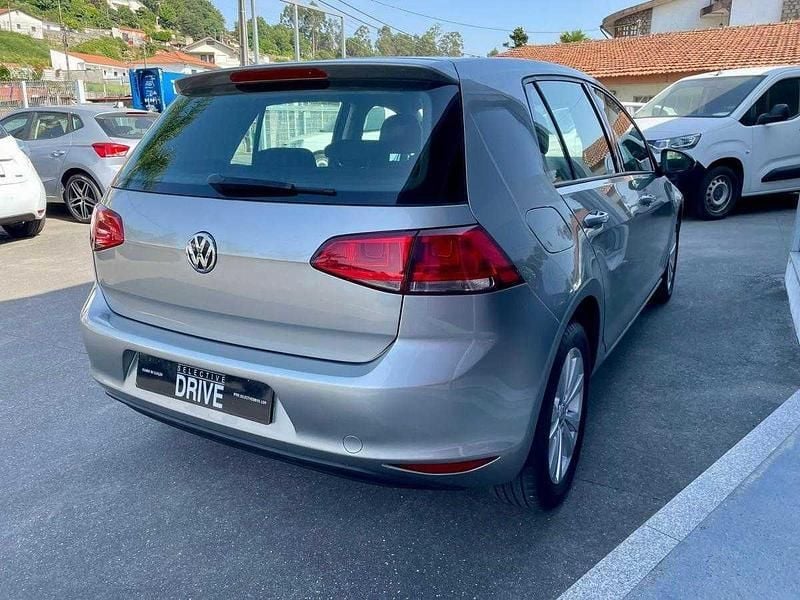 Usado VW Golf VII 85 HP (62 kW) 2012 Cinza