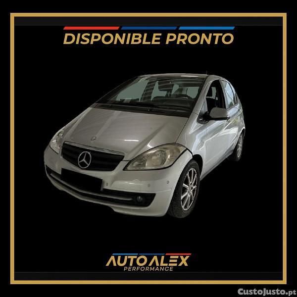 Cinza Usado 2009 Mercedes A180 Avantgarde | € 6.500 (Preço justo) - Imagem 1/1