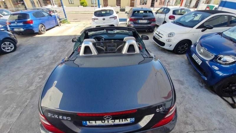 Cinzento Usado 2012 Mercedes SLK250 Cabrios | € 21.390 - Imagem 1/4