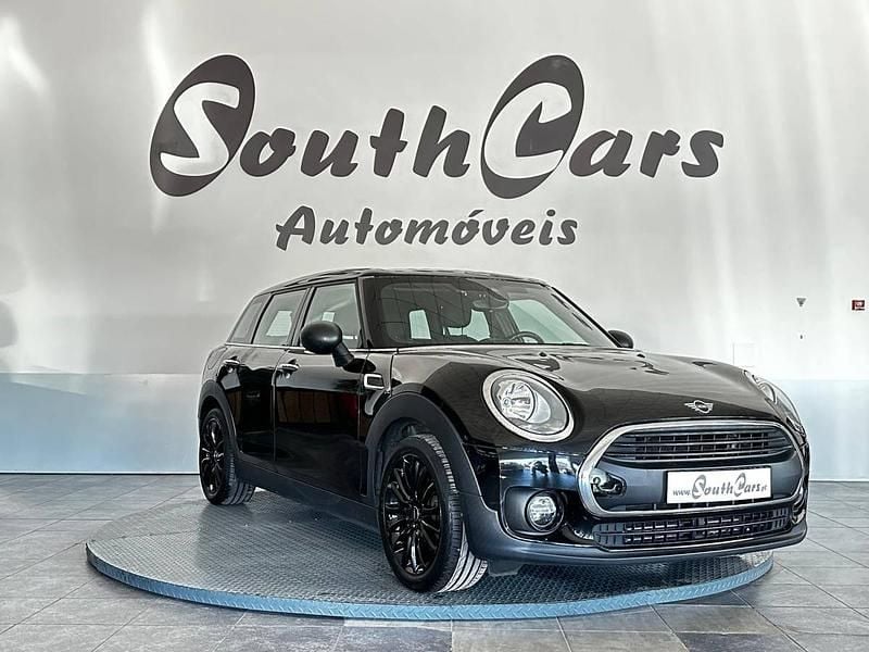 Usado Mini Clubman 102 HP (75 kW) 2019 Preto Carrinha