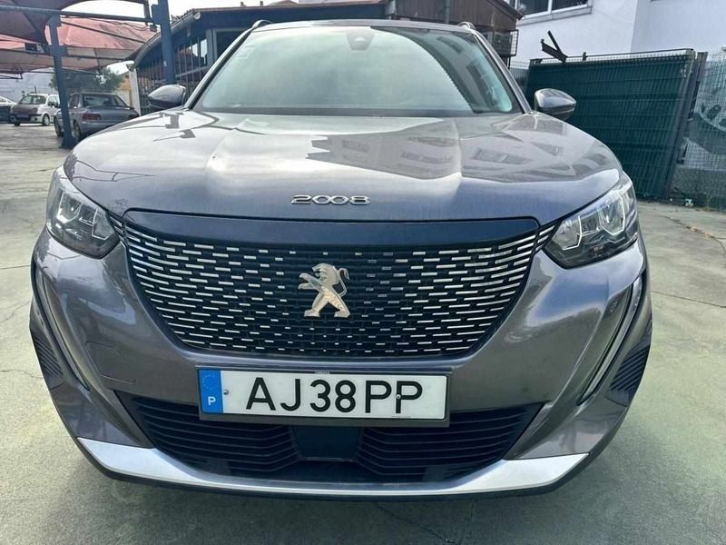Cinzento Usado 2021 Peugeot 2008 SUV | € 20.900 (Caro) - Imagem 1/4