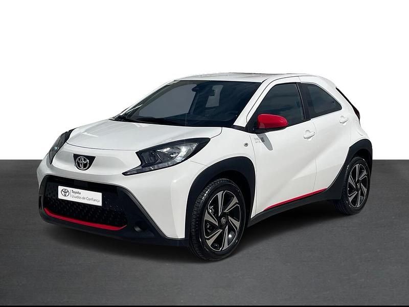 Branco (sólida) Usado 2025 Toyota Aygo X X-play SUV | € 19.500 - Imagem 1/4
