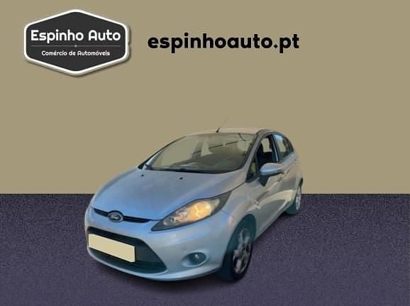 Cinzento Usado 2011 Ford Fiesta | € 5.990 (Preço justo) - Imagem 1/3