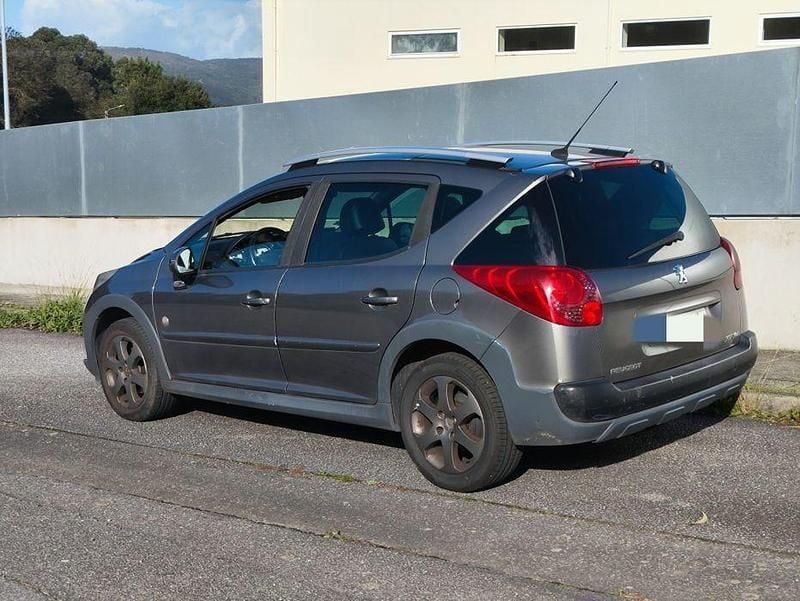Usado 2008 Peugeot 207 Outdoor Outdoor Carrinha | € 4.850 - Imagem 1/4
