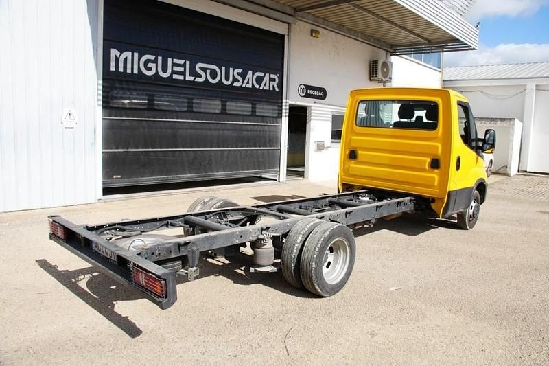 Usado Iveco Daily 180 HP (132 kW) 2022 Outra