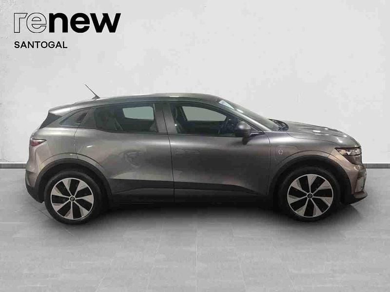 Usado Renault Mégane IV Evolution 95 kW (130 HP) 2024 Cinzento Citadino