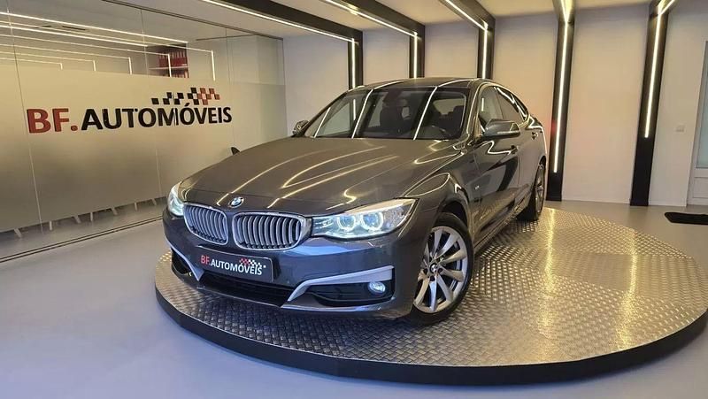 Cinzento Usado 2013 BMW 320 Gran Turismo Comfort Edition Sedan | € 19.900 - Imagem 1/4