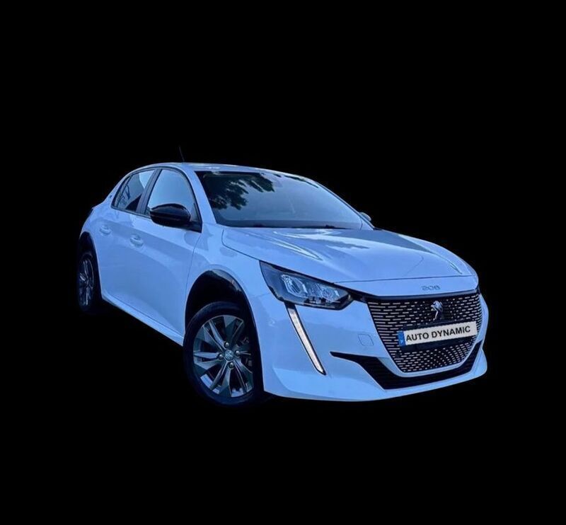 Branco Usado 2023 Peugeot e-208 Active Citadino | € 21.490 (Preço justo) - Imagem 1/4