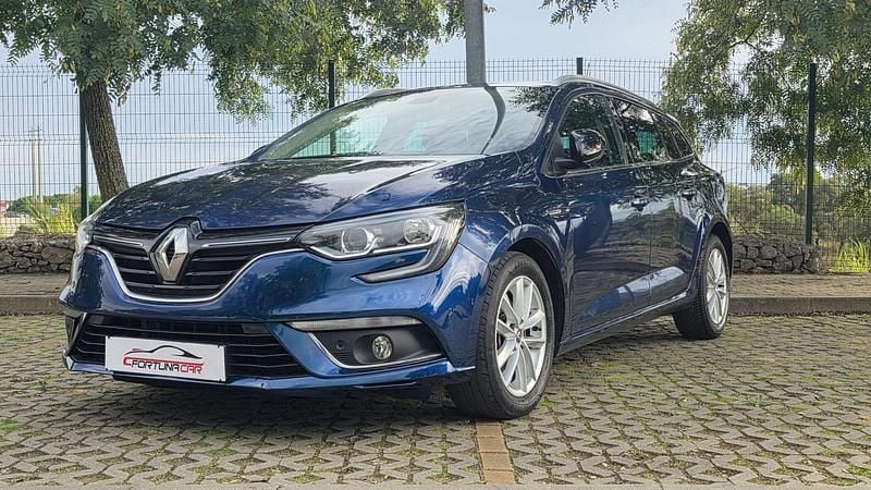 Azul Usado 2018 Renault Mégane GrandTour Dynamique Carrinha | € 13.750 (Preço justo) - Imagem 1/4