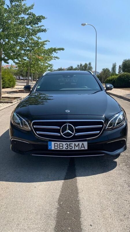 Preto Usado 2019 Mercedes E300 Avantgarde Carrinha | € 38.900 (Caro) - Imagem 1/4