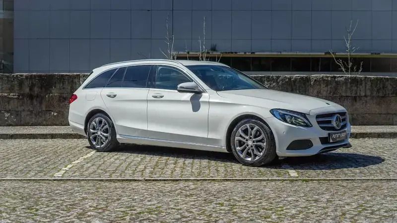 Usado Mercedes C220 Avantgarde 170 HP (125 kW) 2018 Outra Carrinha