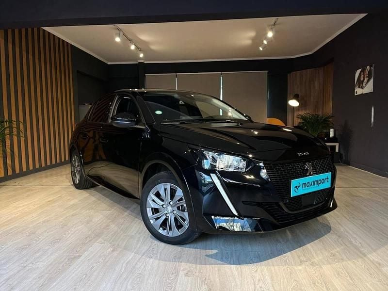 Preto Usado 2023 Peugeot e-208 Allure Citadino | € 16.990 (Bom preço) - Imagem 1/4