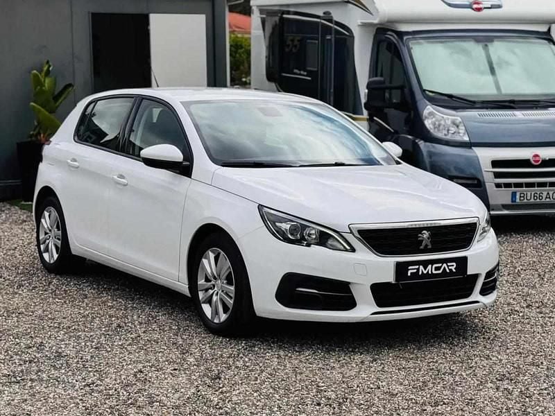 Branco Usado 2019 Peugeot 308 Citadino | € 11.990 (Bom preço) - Imagem 1/4