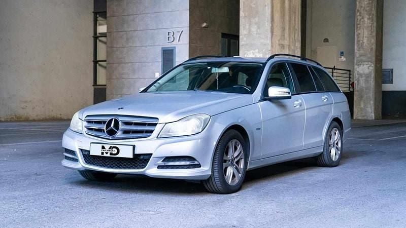 Cinzento Usado 2014 Mercedes C220 Carrinha | € 12.000 - Imagem 1/4