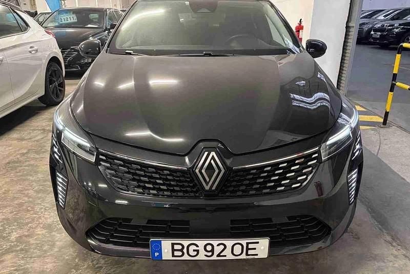 Usado Renault Clio V Evolution 91 HP (66 kW) 2024 Preto Citadino