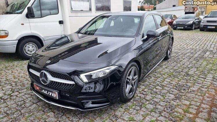 Preto Usado 2021 Mercedes A180 AMG line Citadino | € 27.500 (Preço justo) - Imagem 1/1