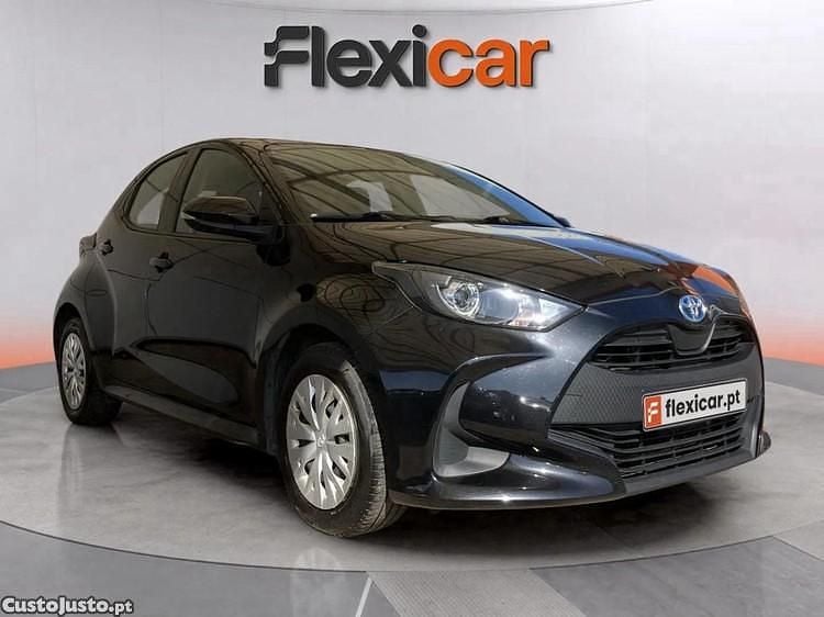 Preto Usado 2022 Toyota Yaris Hybrid Comfort | € 16.490 (Bom preço) - Imagem 1/1