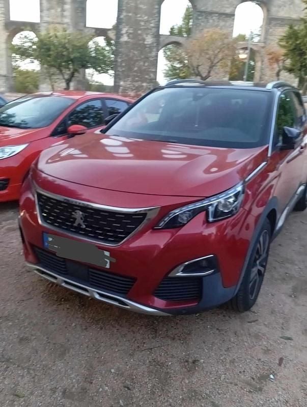 Vermelho Usado 2018 Peugeot 3008 Citadino | € 22.000 (Caro) - Imagem 1/4