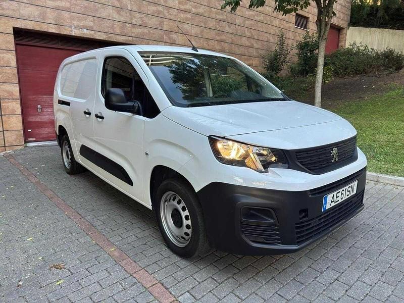 Branco Usado 2020 Peugeot Partner Van | € 15.900 (Preço elevado) - Imagem 1/4
