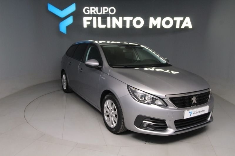 Cinzento Usado 2020 Peugeot 308 Style Carrinha | € 13.990 (Bom preço) - Imagem 1/1