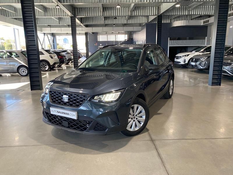 Cinza Usado 2024 Seat Arona Style SUV | € 19.990 (Preço justo) - Imagem 1/4