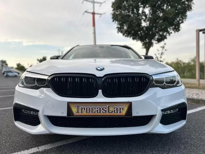 Branco Usado 2018 BMW 520 Carrinha | € 27.999 (Caro) - Imagem 1/4