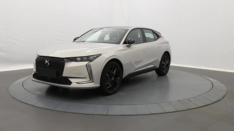 Cinzento Usado 2022 DS Automobiles DS4 | € 24.900 (Preço elevado) - Imagem 1/4
