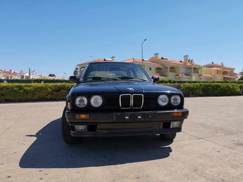 Preto Usado 1990 BMW 316 Sedan | € 15.000 - Imagem 1/4