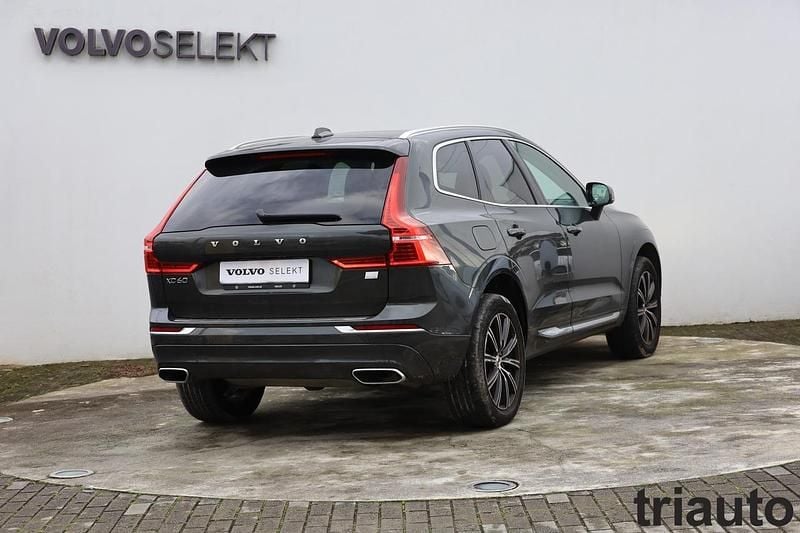 Usado Volvo XC60 Inscription 341 HP (250 kW) 2021 Cinza SUV