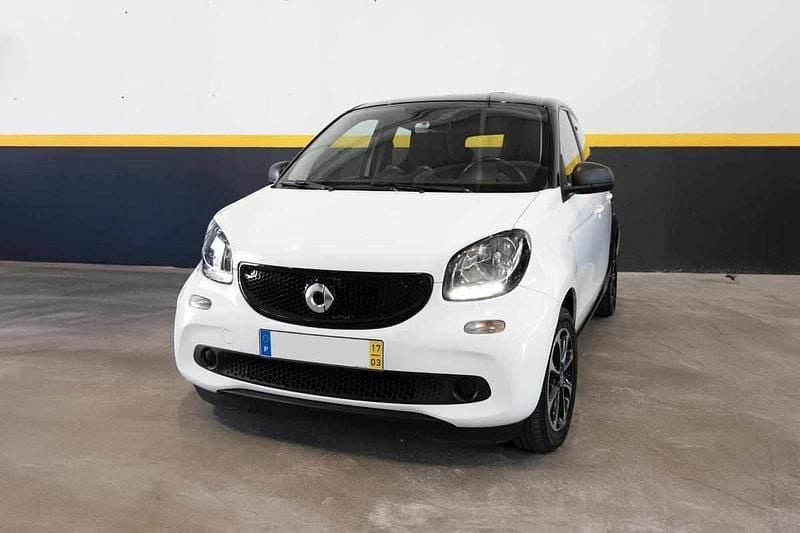 Branco Usado 2017 Smart ForFour Citadino | € 12.500 (Preço justo) - Imagem 1/4