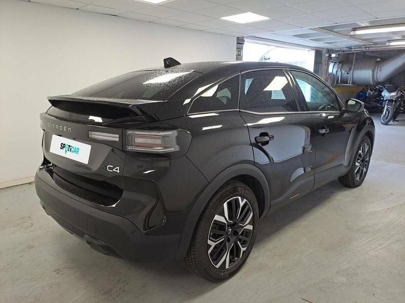 Usado Citroën e-C4 114 kW (156 HP) 2025 Preto Sedan