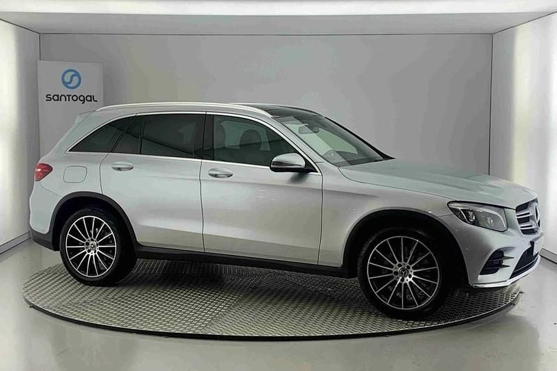 Cinzento Usado 2018 Mercedes GLC250 SUV | € 40.990 (Preço justo) - Imagem 1/4