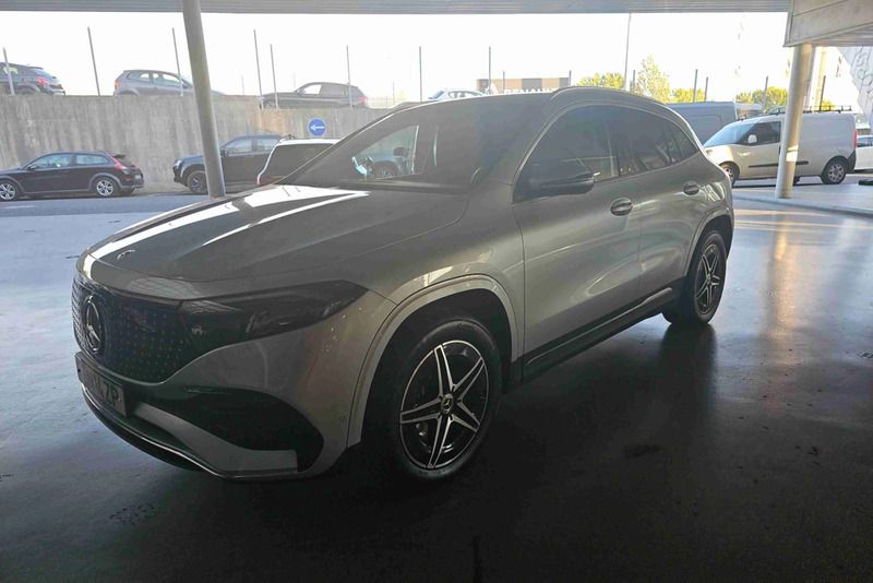 Prateado Usado 2024 Mercedes EQA250+ Edition SUV | € 54.900 (Preço justo) - Imagem 1/4